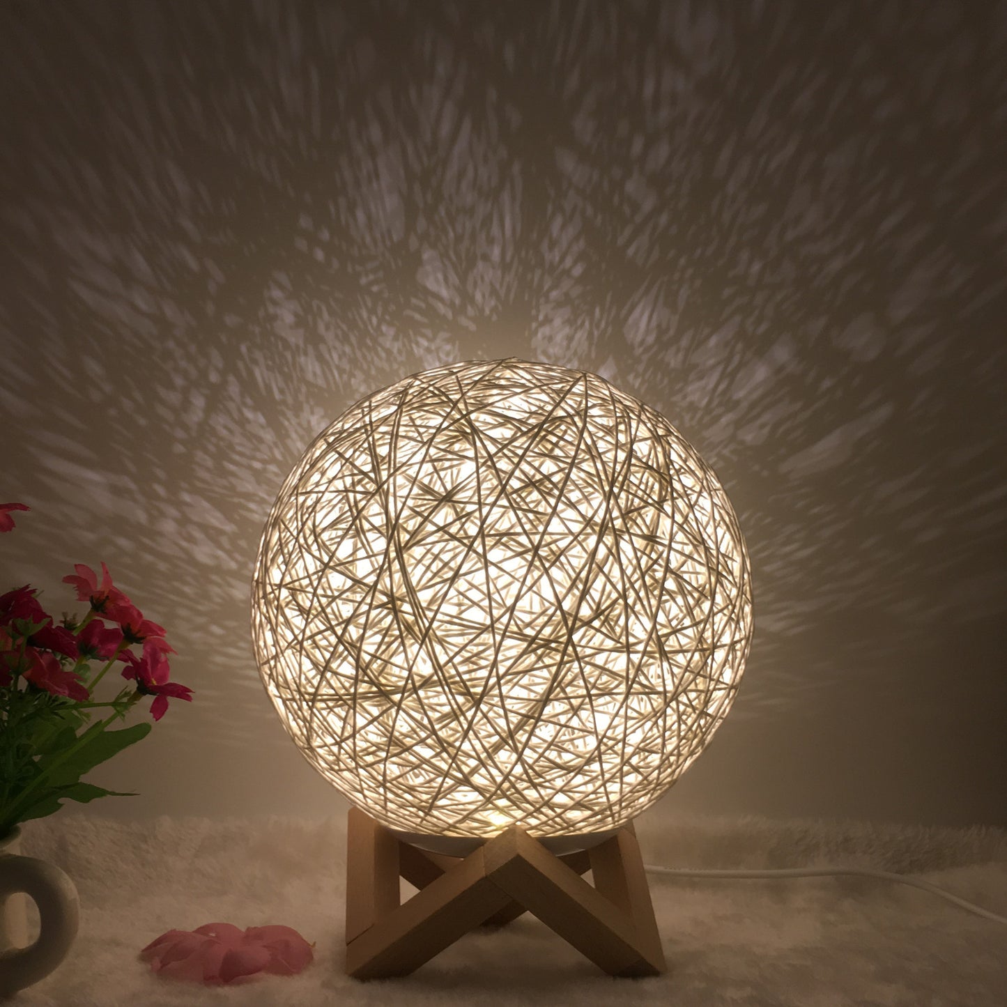 Creative Linen Table Lamp Novel and Unique LED Intelligent USB 7 Color RGB 16 Color Remote Control Rattan Ball Lamp