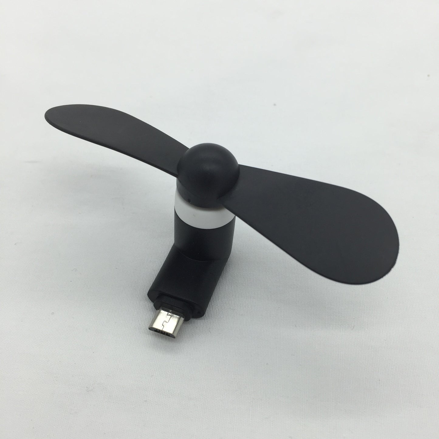 Mobile mini fan - Plug and Play with your phone
